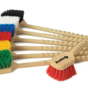Cepillo P/ Llantas 8 1/2 (3103B) C/ Mango Castor